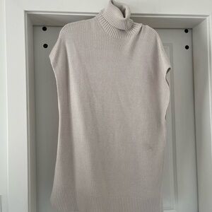 Zara Women's Cream Turtleneck Sweater